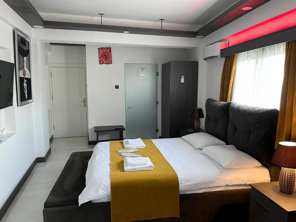 Tiana Boutique Aparthotel Famagusta  Exterior photo