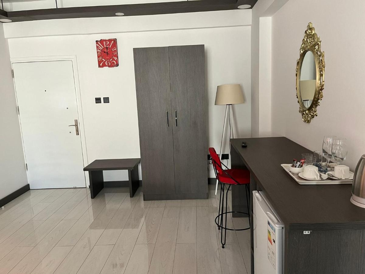 Tiana Boutique Aparthotel Famagusta  Exterior photo