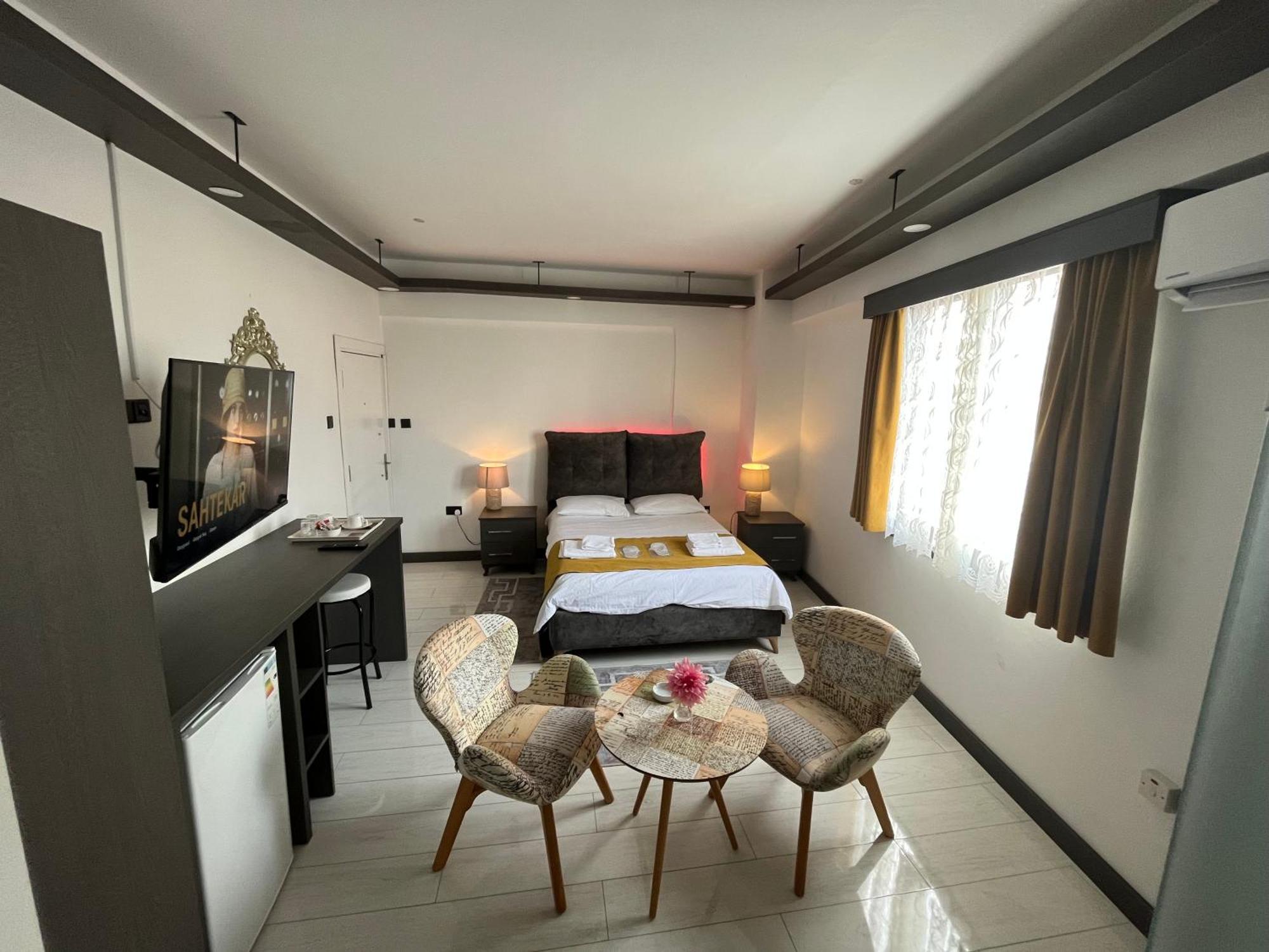 Tiana Boutique Aparthotel Famagusta  Exterior photo